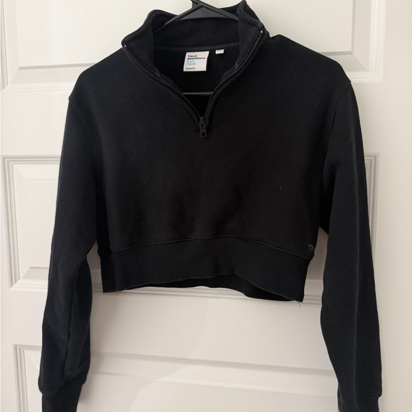 Aritzia Women's Black Cropped Pullover - Picture 2 of 4